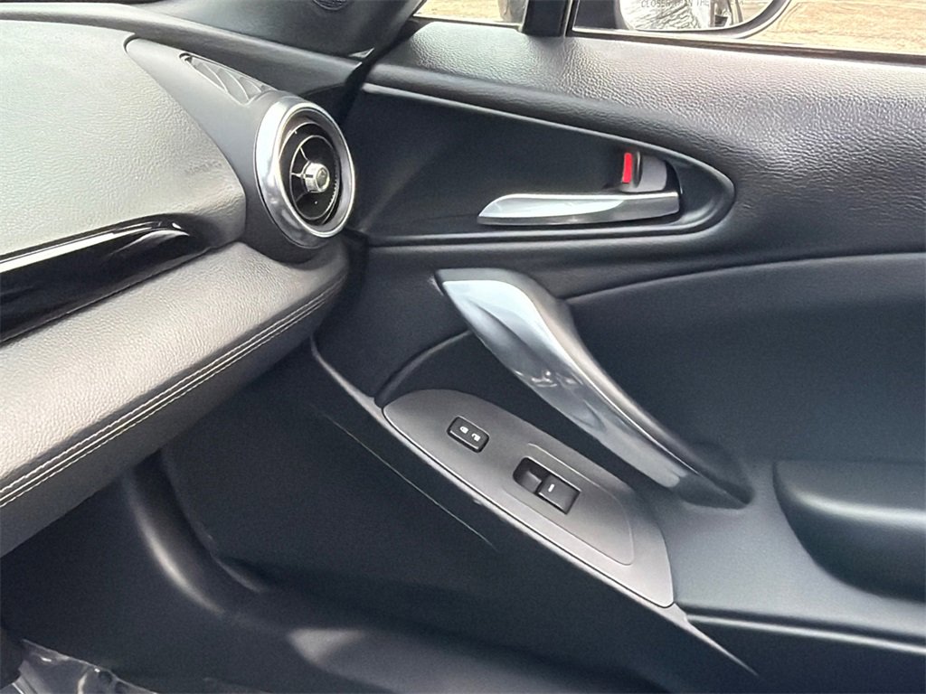 Used 2019 FIAT 124 Spider Lusso w/ Convenience Group image 35