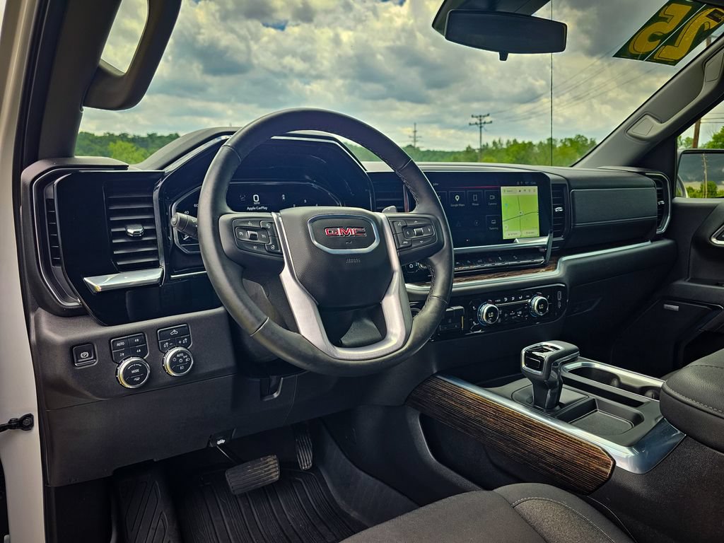 Used 2025 GMC Sierra 1500 Elevation w/ Preferred Package AWD/4WD image 14