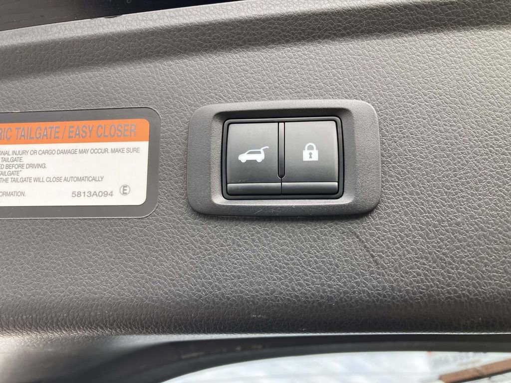 Used 2024 Mitsubishi Eclipse Cross SE image 17