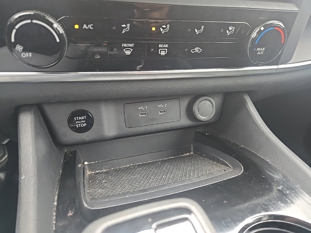 Used 2024 Nissan Rogue S AWD/4WD image 11