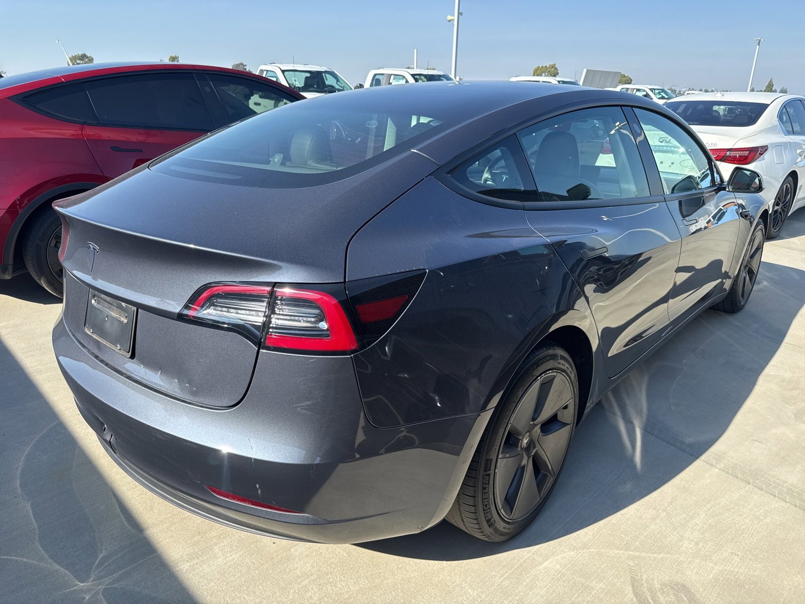Used 2023 Tesla Model 3 Standard Range image 3