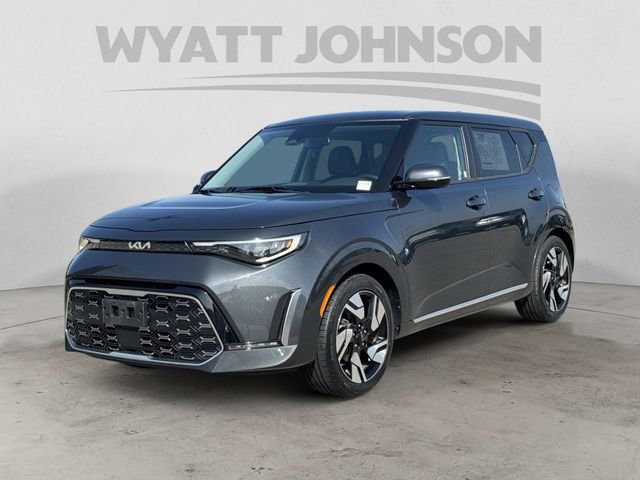 Used 2023 Kia Soul GT-Line w/ GT-Line Technology Package FWD image 1