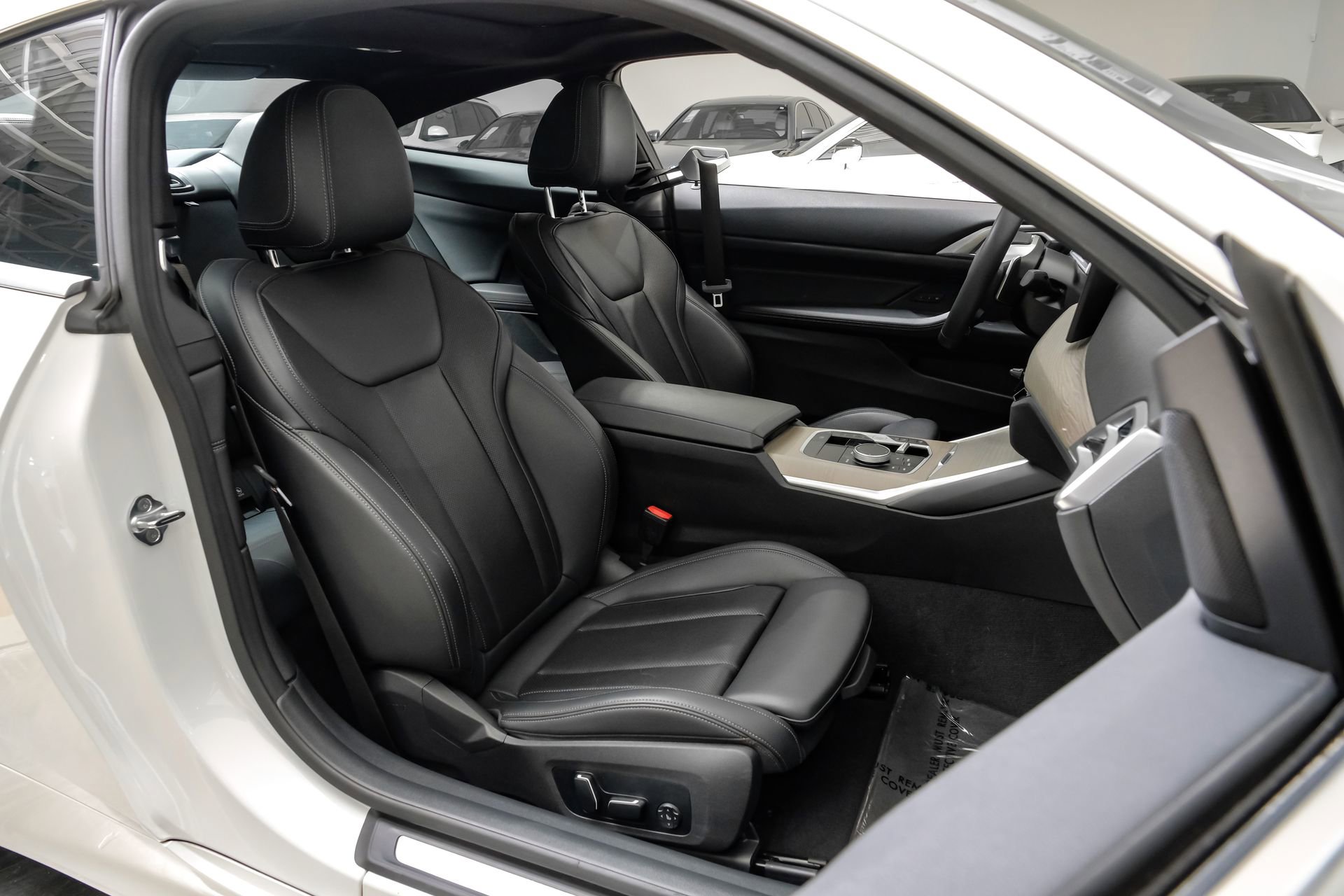 Used 2025 BMW 430i Coupe image 32