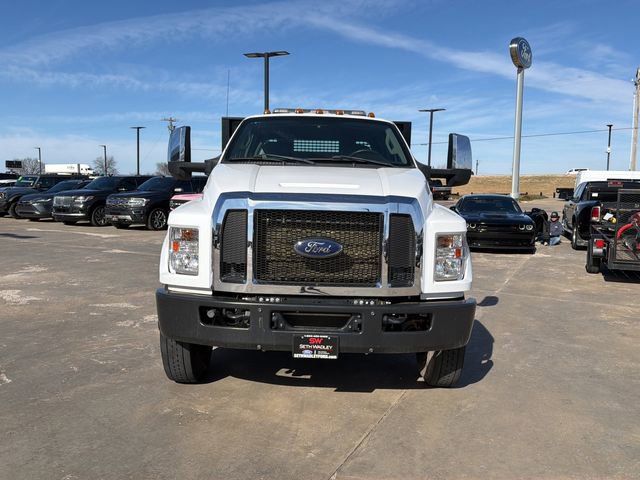Used 2021 Ford F750 2WD Crew Cab Super Duty image 2