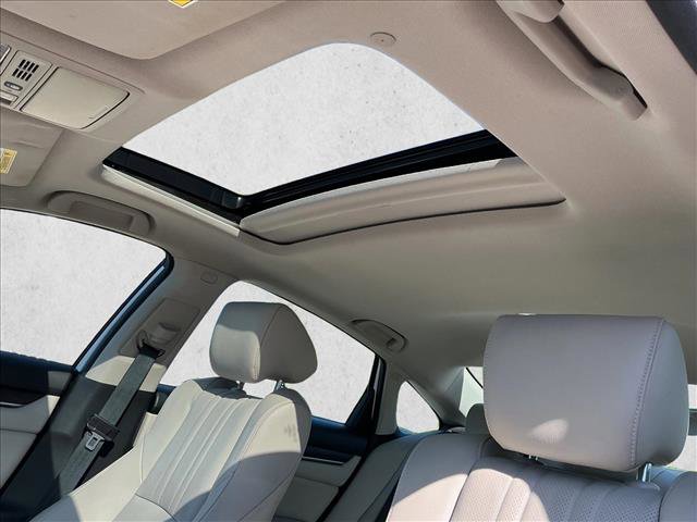 Used 2020 Honda Accord Touring image 13