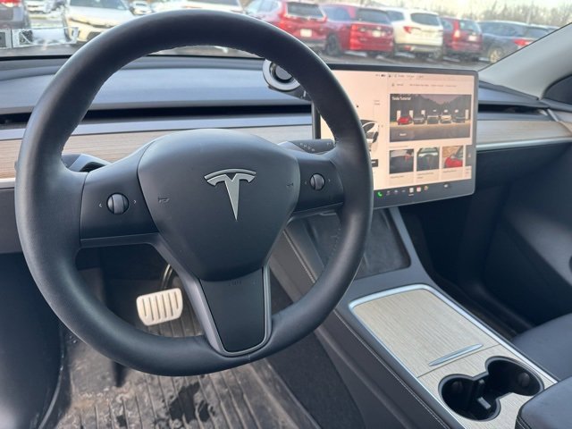 Used 2024 Tesla Model Y Performance image 14