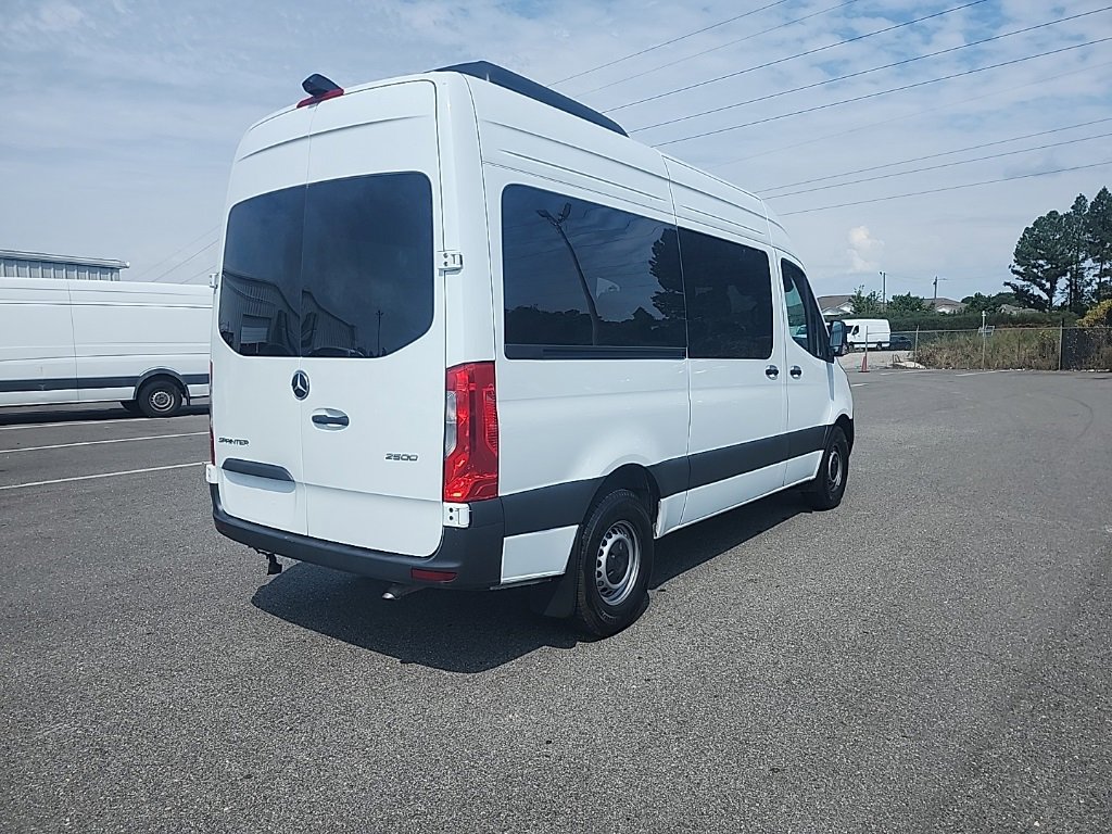 Used 2024 Mercedes-Benz Sprinter 2500 image 7