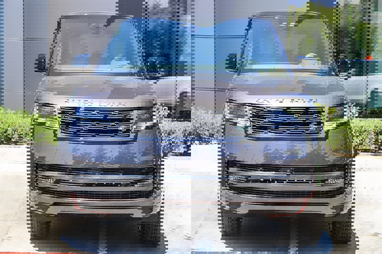 New 2025 Land Rover Range Rover Autobiography image 2