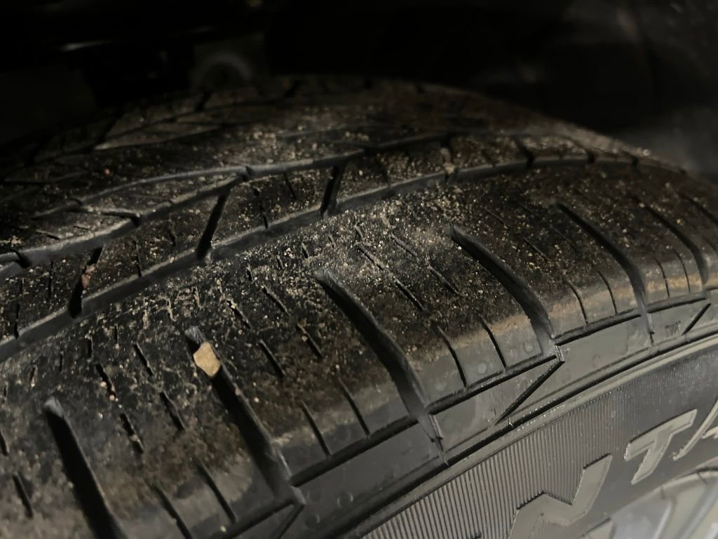 Used 2023 Chevrolet Traverse RS image 29