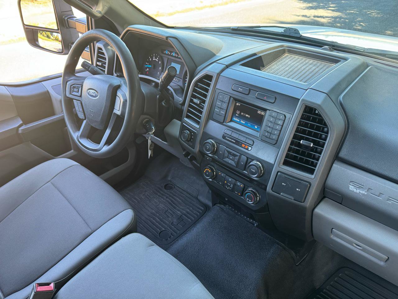 Used 2018 Ford F250 XL w/ STX Appearance Package AWD/4WD image 22