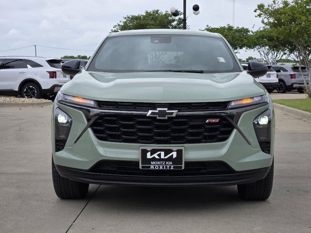 Used 2024 Chevrolet Trax RS w/ Driver Confidence Package image 11