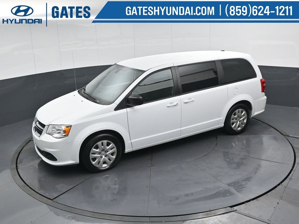 Used 2018 Dodge Grand Caravan SE w/ UConnect Hands-Free Group image 24