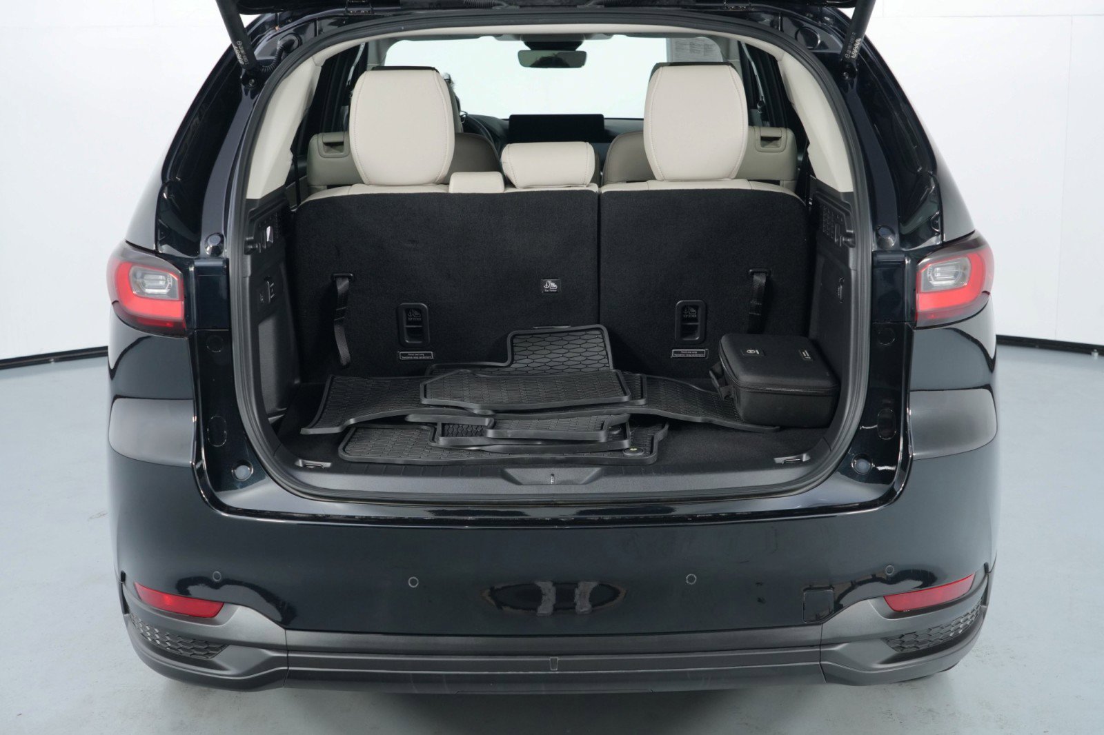 Used 2025 MAZDA CX-90 Plug-In Hybrid w/Premium Sport image 10