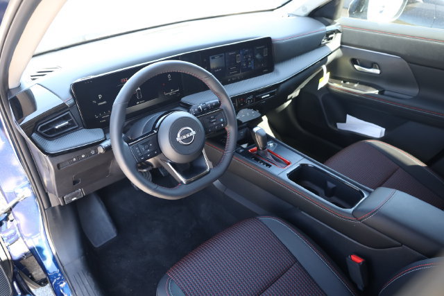 New 2027 Nissan Kicks SR w/ SR Premium Package FWD image 10