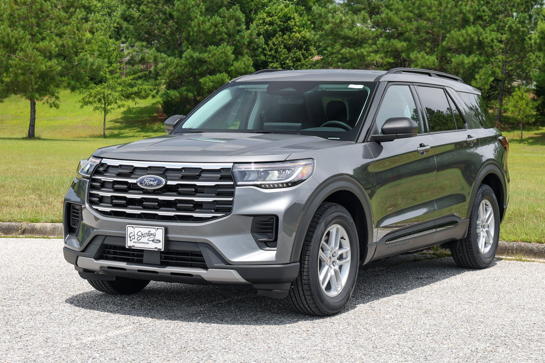 New 2026 Ford Explorer Active AWD/4WD image 3