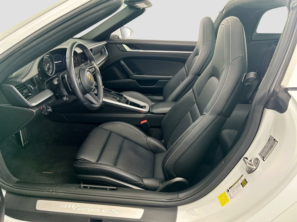 Certified 2022 Porsche 911 Targa 4S AWD/4WD image 5