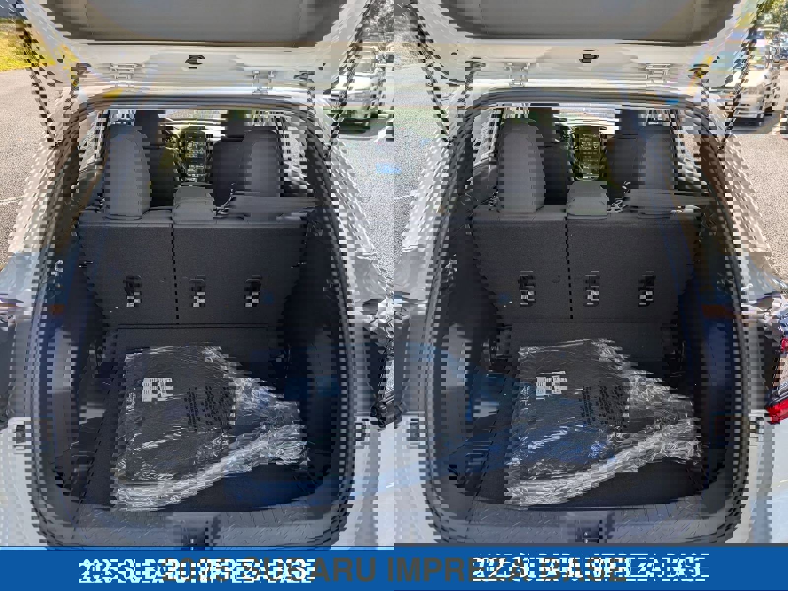 Certified 2025 Subaru Impreza 2.0i image 30