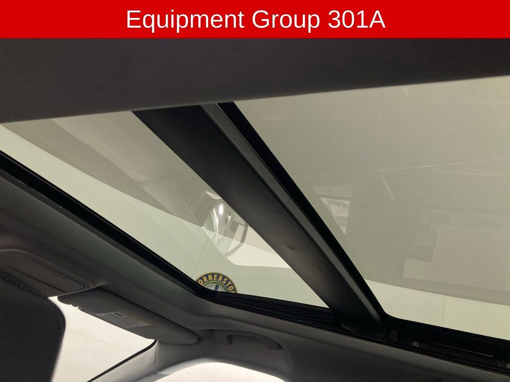 Used 2022 Ford Explorer Limited AWD/4WD image 17
