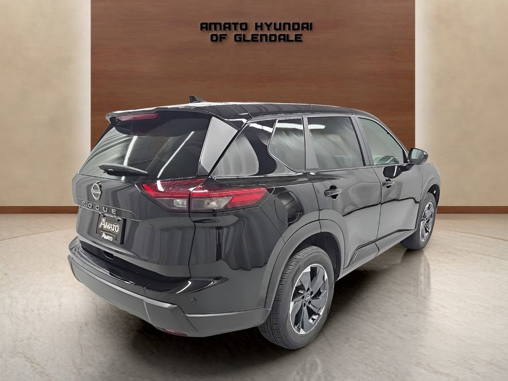 Used 2025 Nissan Rogue SV FWD image 6
