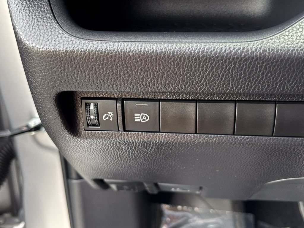 Used 2025 Toyota RAV4 XLE w/ Convenience Package AWD/4WD image 32