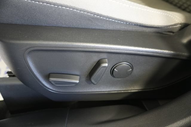 Used 2022 Ford Escape SE w/ SE Sport Appearance Package FWD image 21