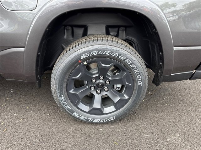 New 2026 RAM 1500 4x4 Crew Cab image 5
