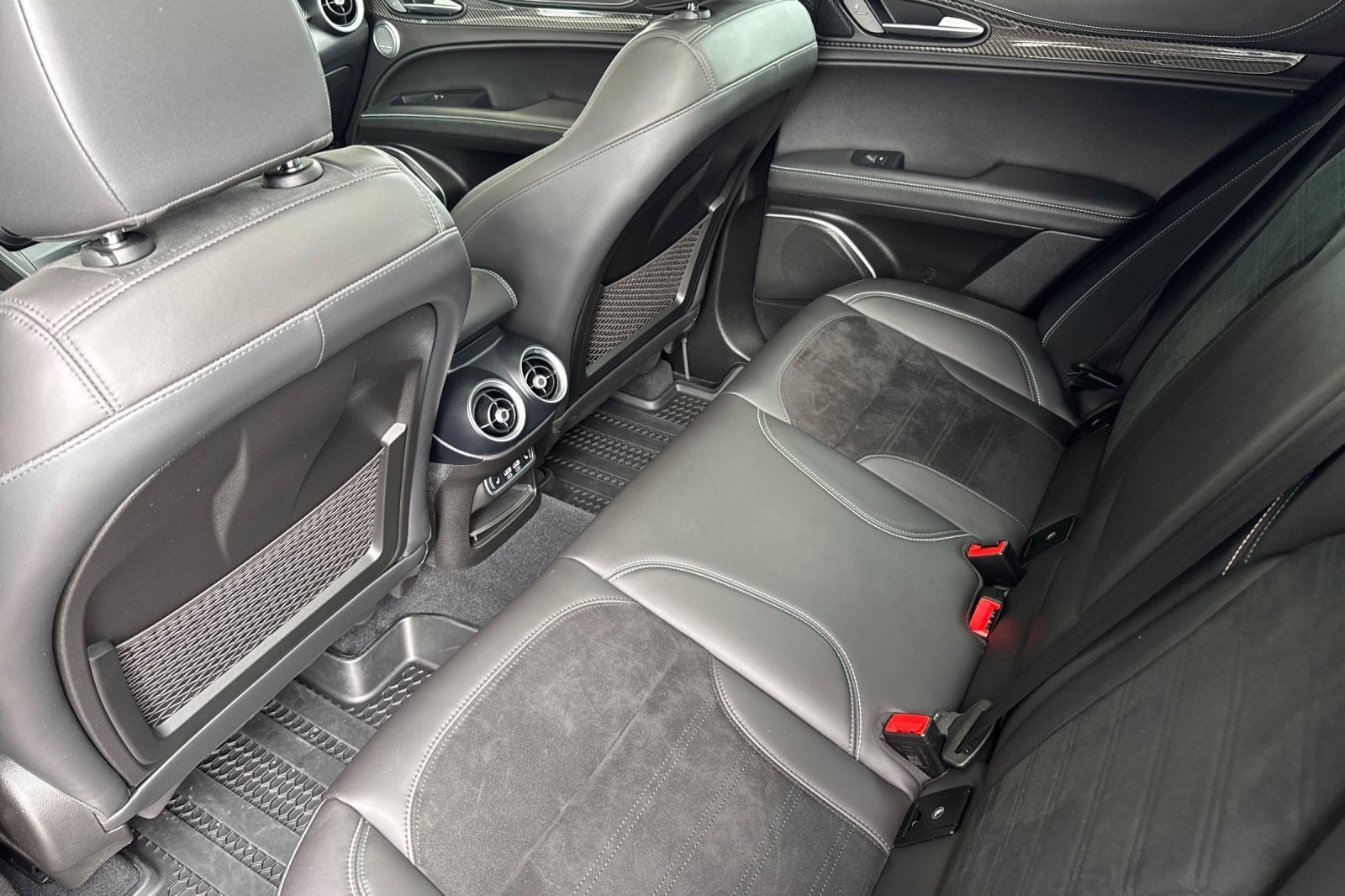 Used 2019 Alfa Romeo Stelvio Quadrifoglio w/ Driver Assist Dynamic Package image 11