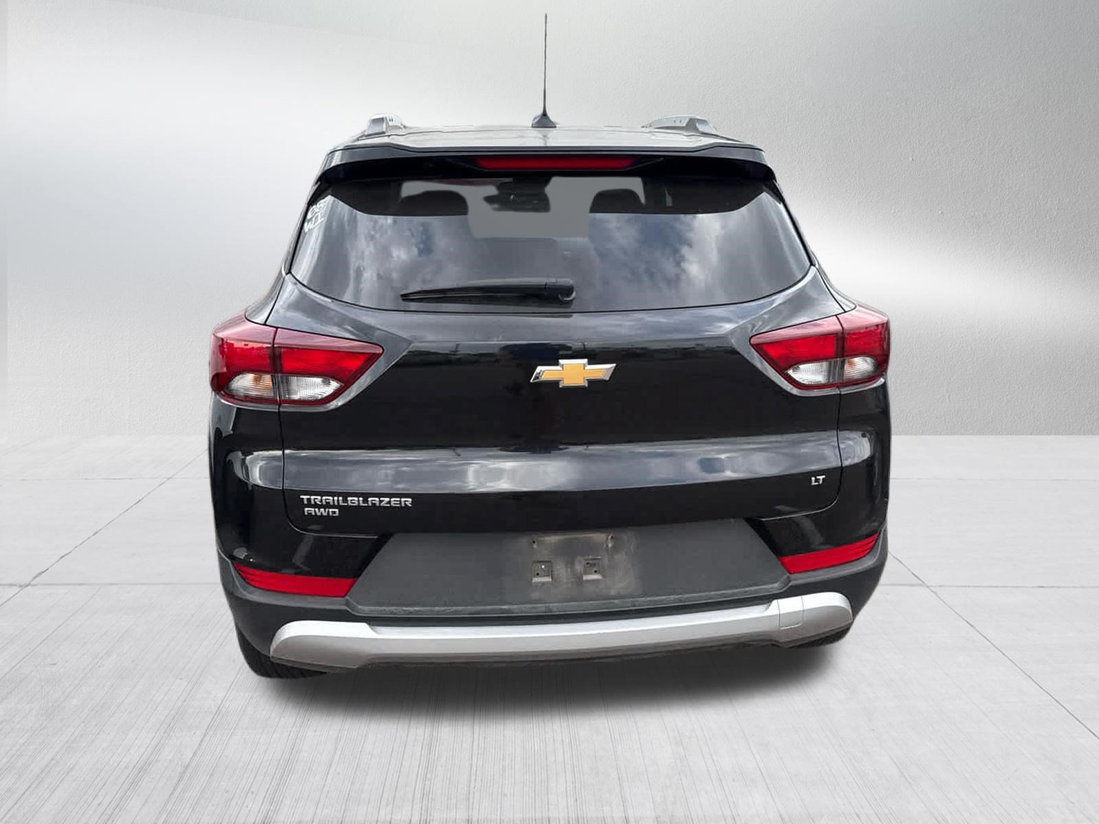 Used 2025 Chevrolet TrailBlazer LT AWD/4WD image 5