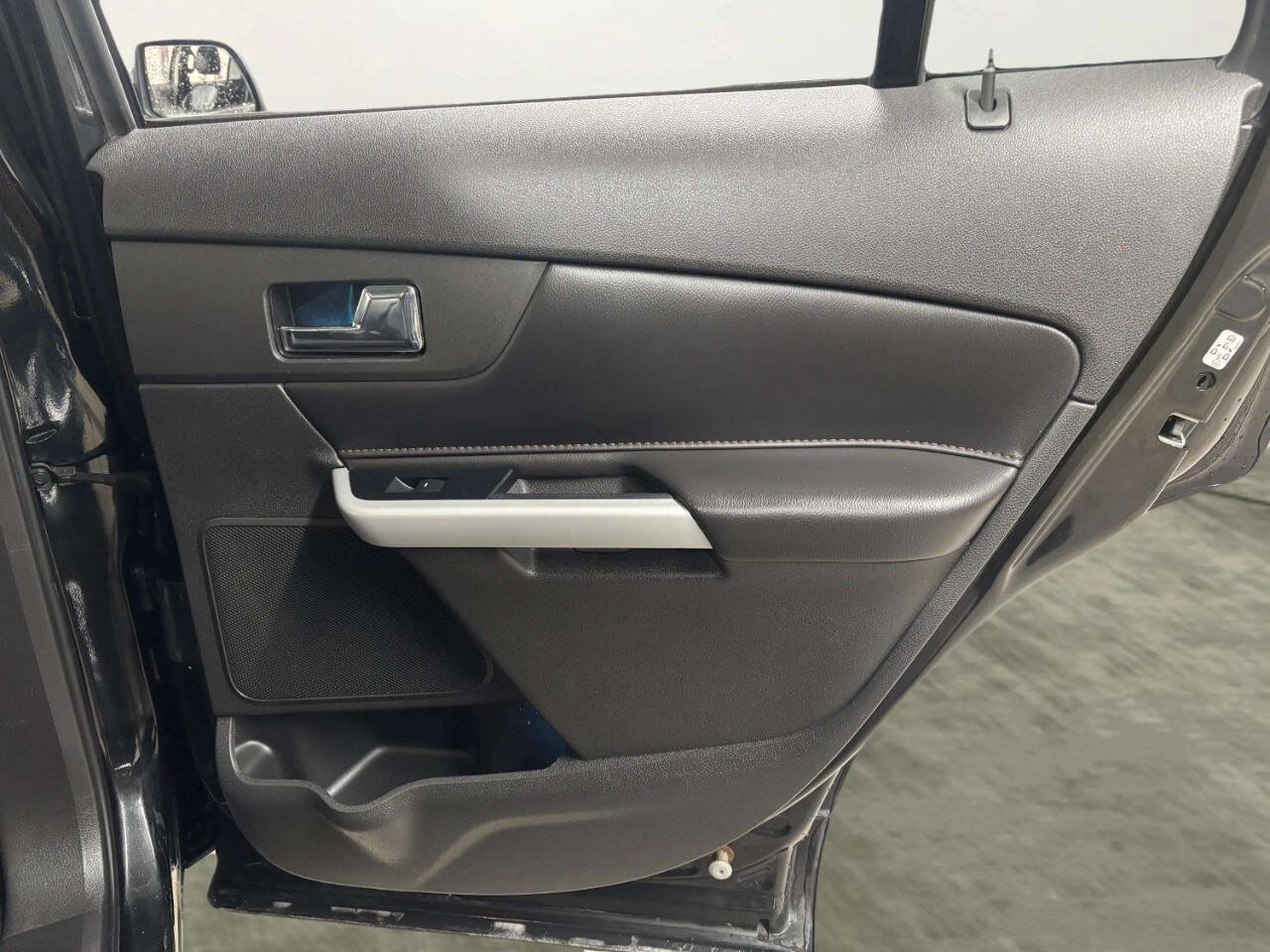 Used 2013 Ford Edge Limited image 19