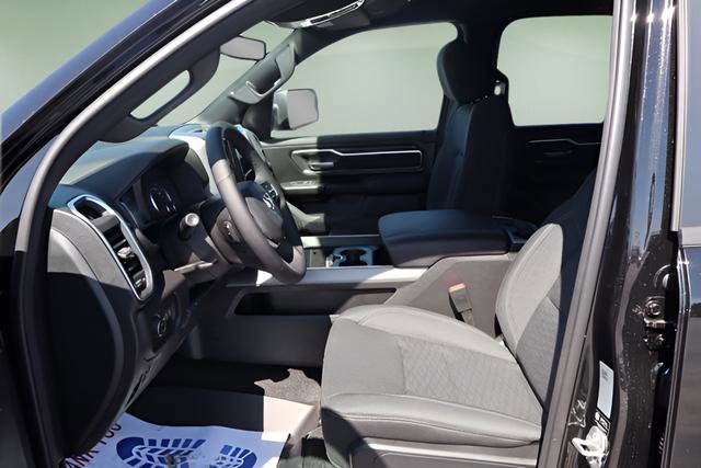 New 2026 RAM 1500 4x4 Crew Cab image 14