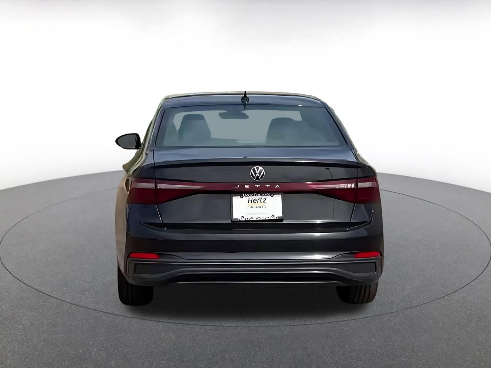 Used 2025 Volkswagen Jetta Sport image 11