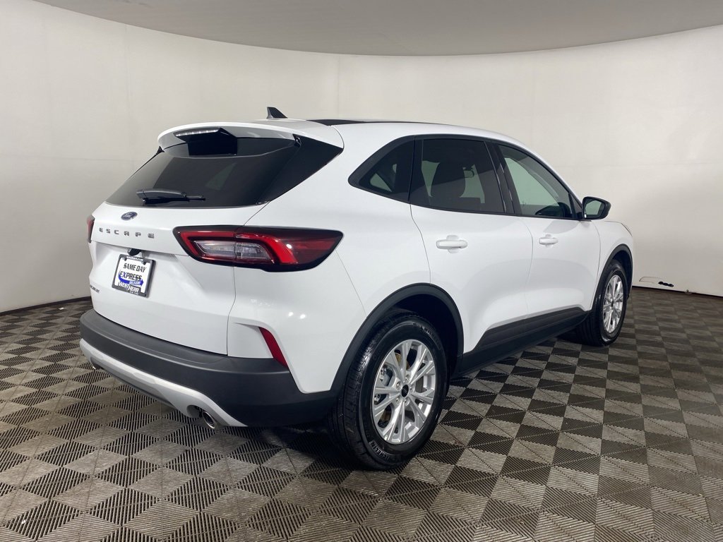 Used 2025 Ford Escape Active image 5