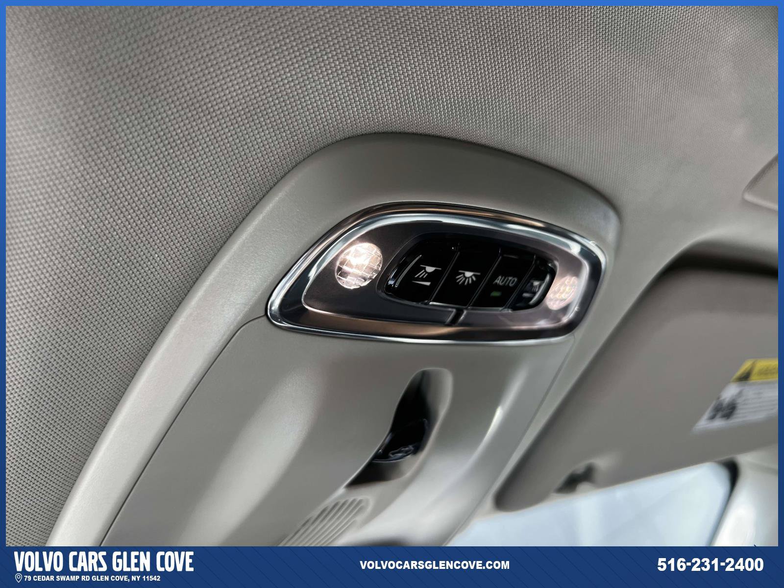 Used 2020 Volvo XC60 T5 Momentum AWD/4WD image 31