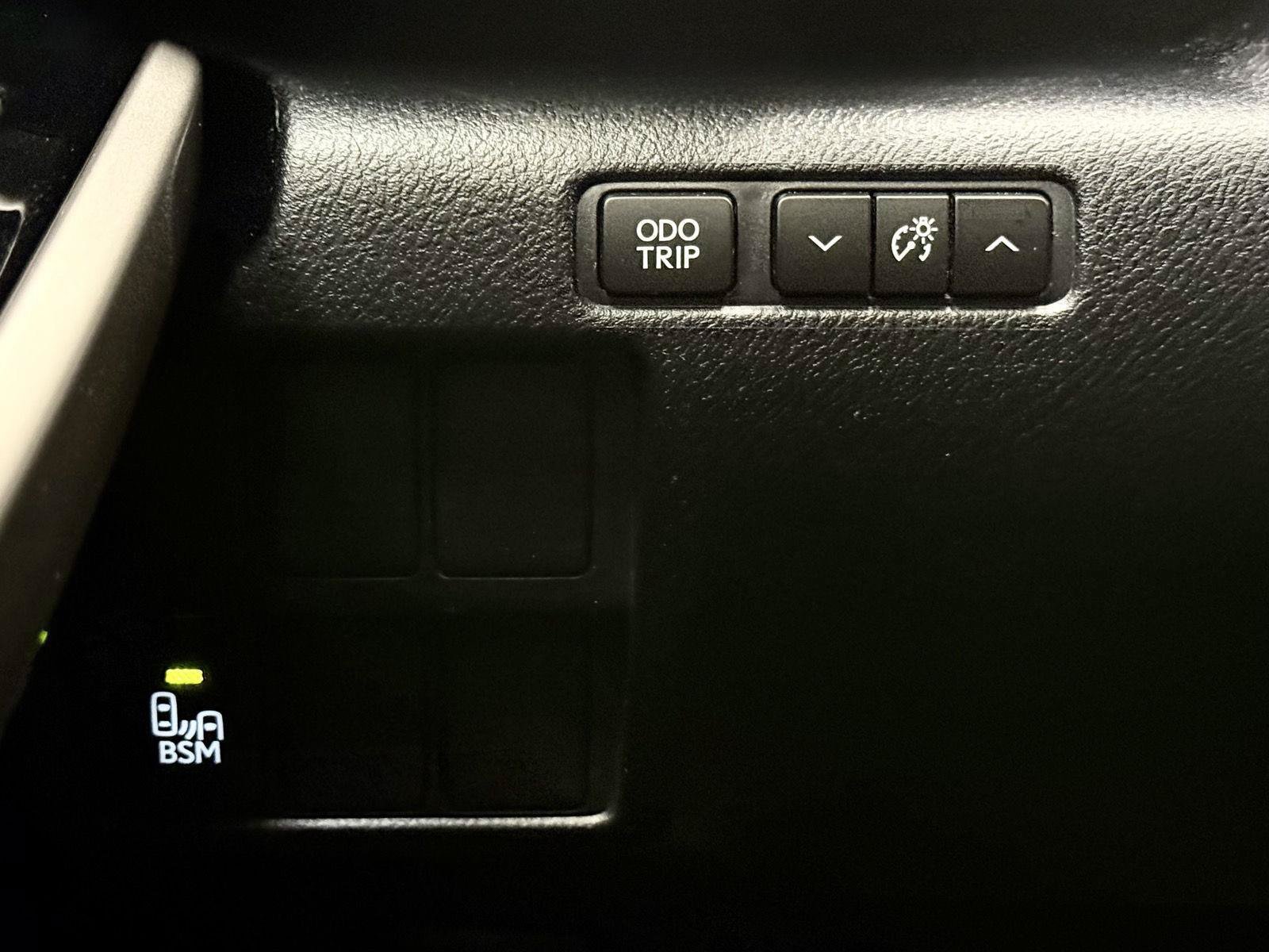 Used 2016 Lexus IS 300 AWD w/ Navigation System Package image 18
