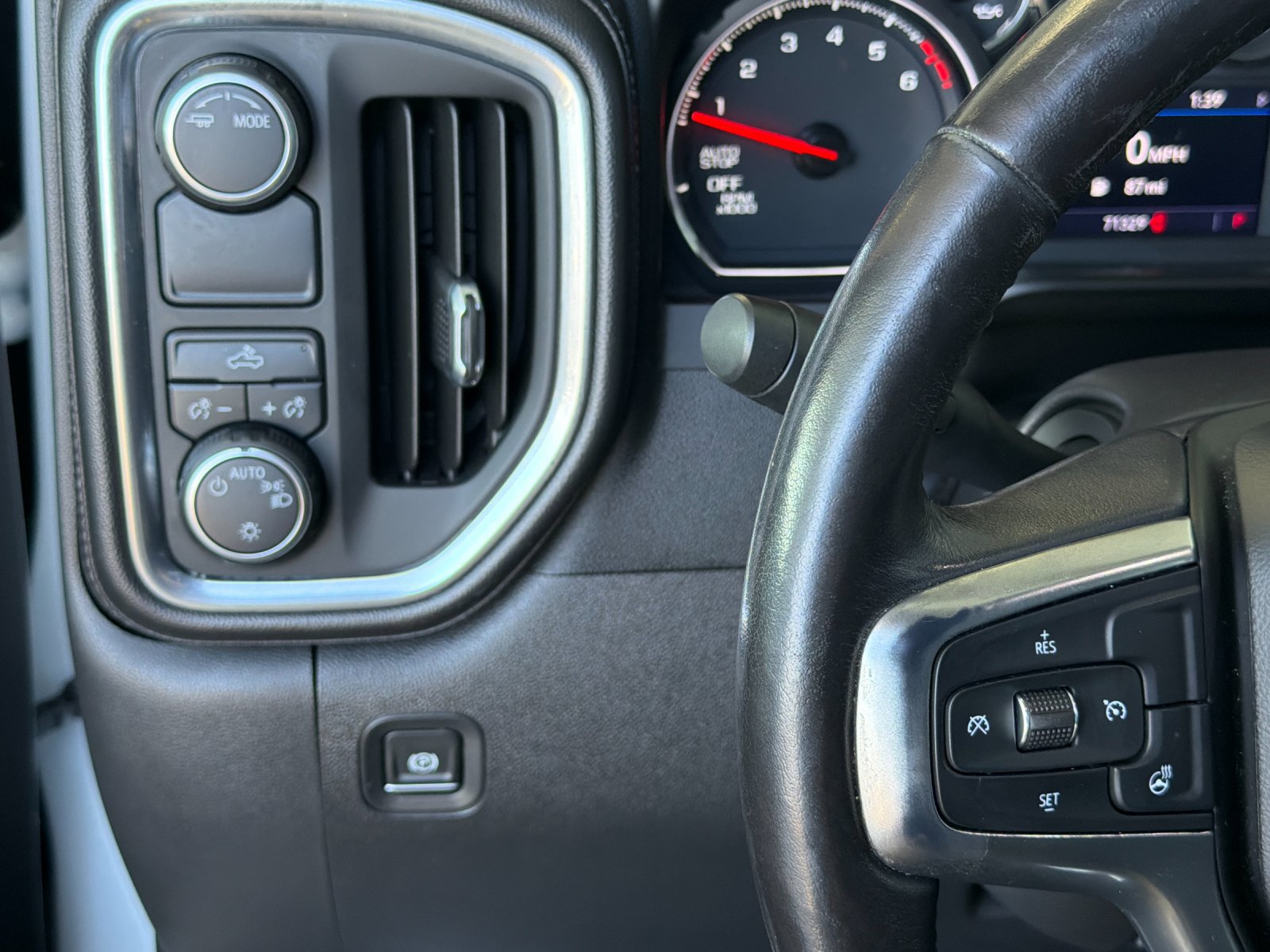 Used 2020 Chevrolet Silverado 1500 LT w/ All-Star Edition RWD image 33