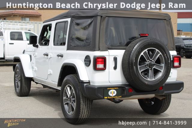 Used 2023 Jeep Wrangler Sahara image 3