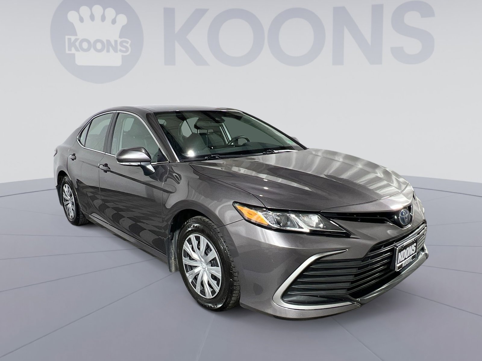 Used 2022 Toyota Camry LE image 10