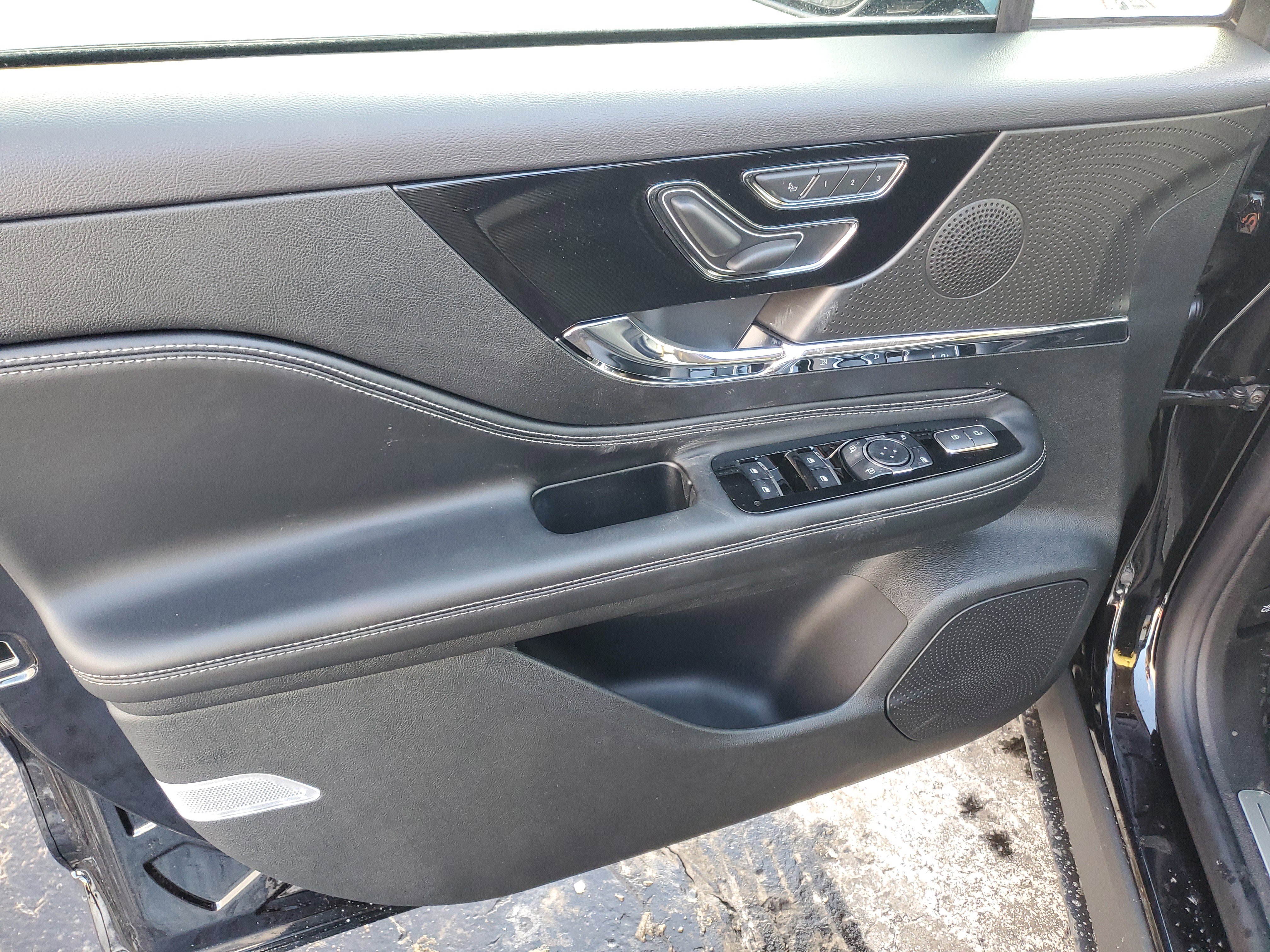 New 2026 Lincoln Corsair Premiere image 8