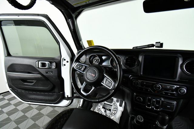 Used 2021 Jeep Gladiator Overland image 19