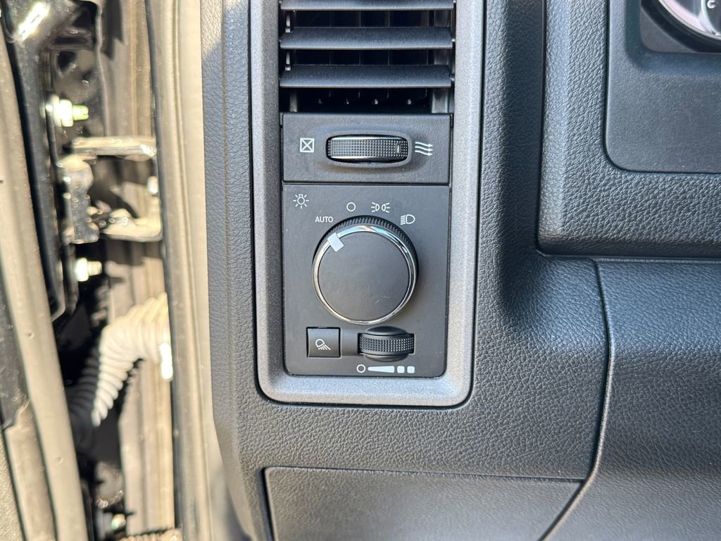 Used 2024 RAM 1500 Tradesman image 31