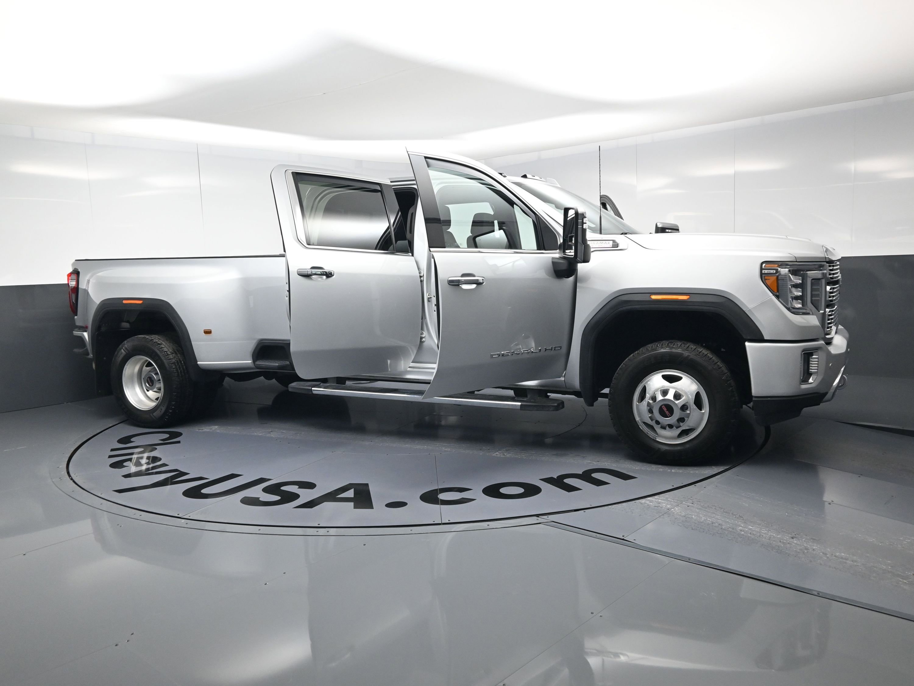 Certified 2021 GMC Sierra 3500 Denali w/ Denali Ultimate Package image 22