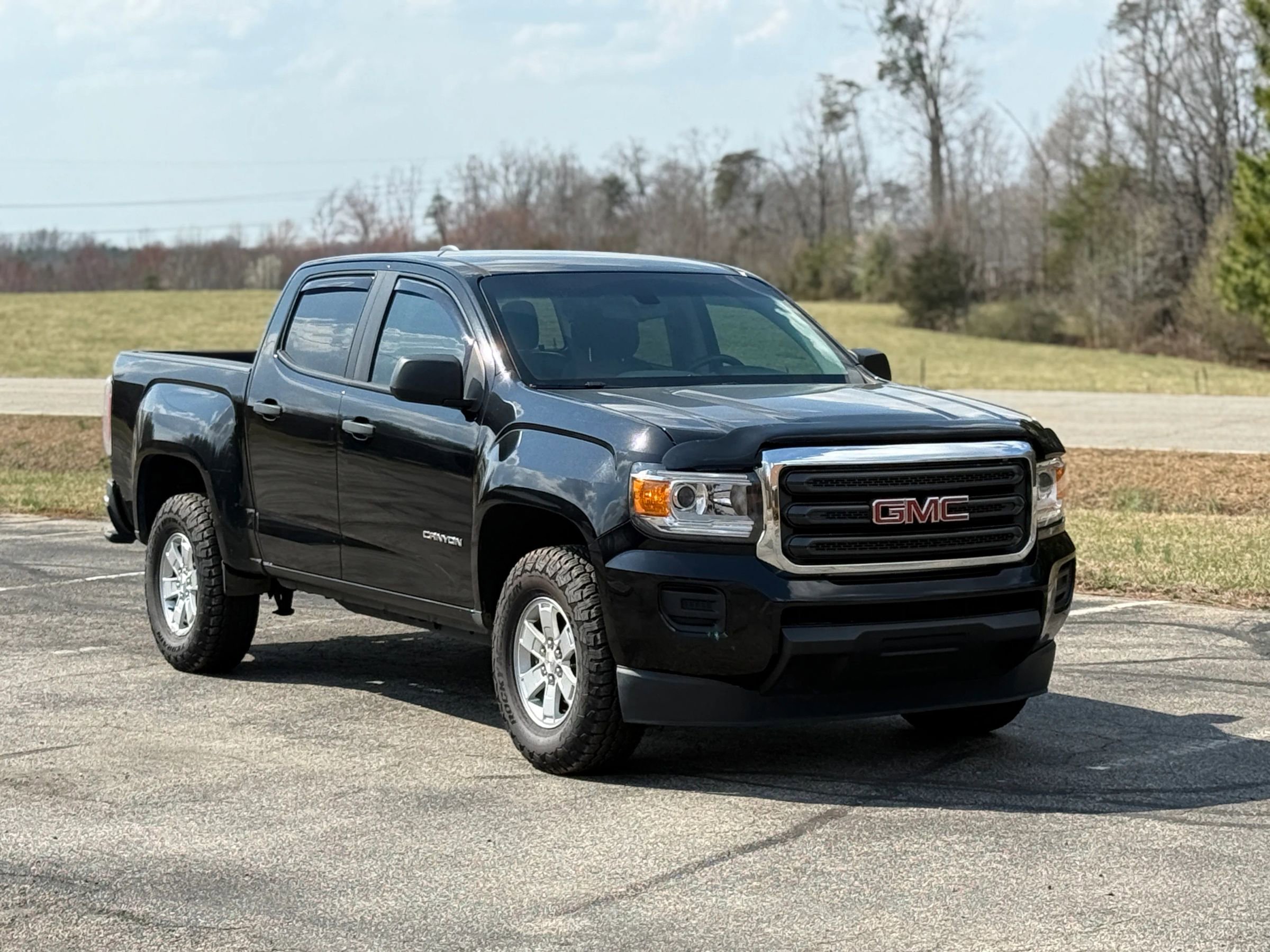 Used 2016 GMC Canyon 2WD Crew Cab w/ Convenience Package image 1