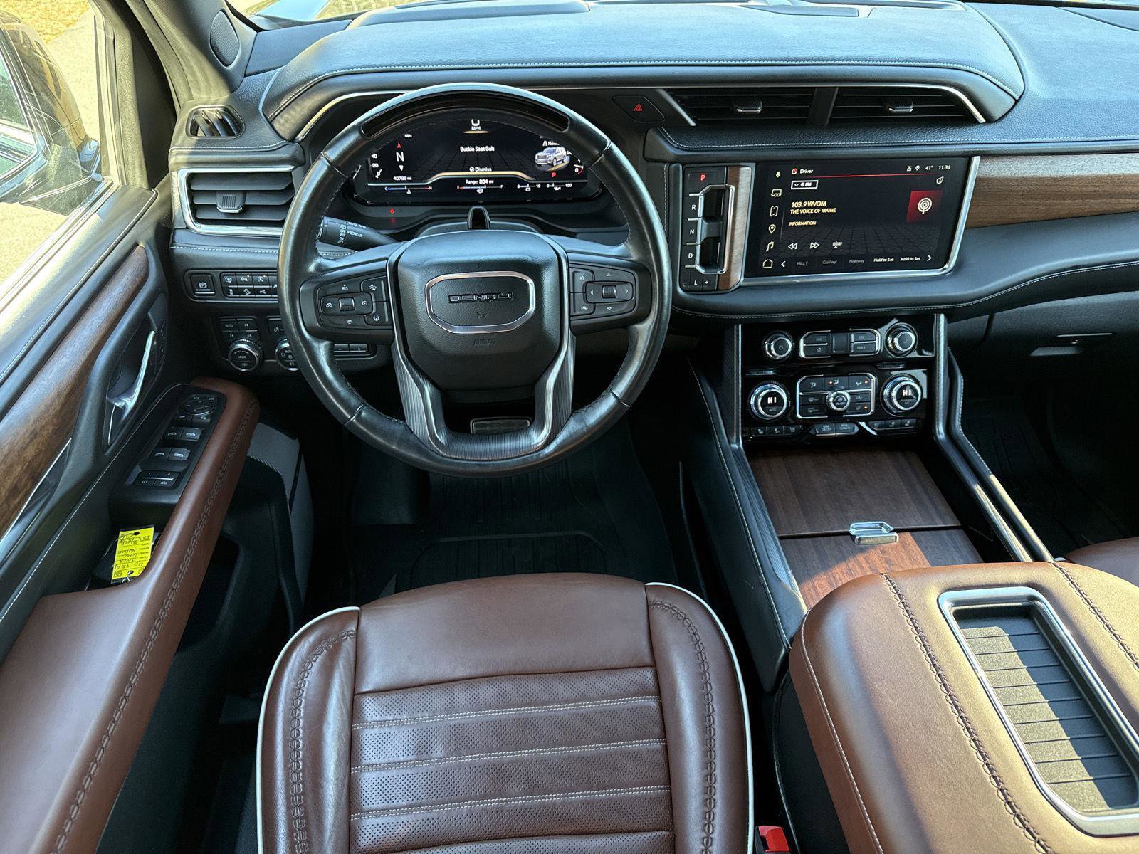 Used 2023 GMC Yukon Denali Ultimate image 16