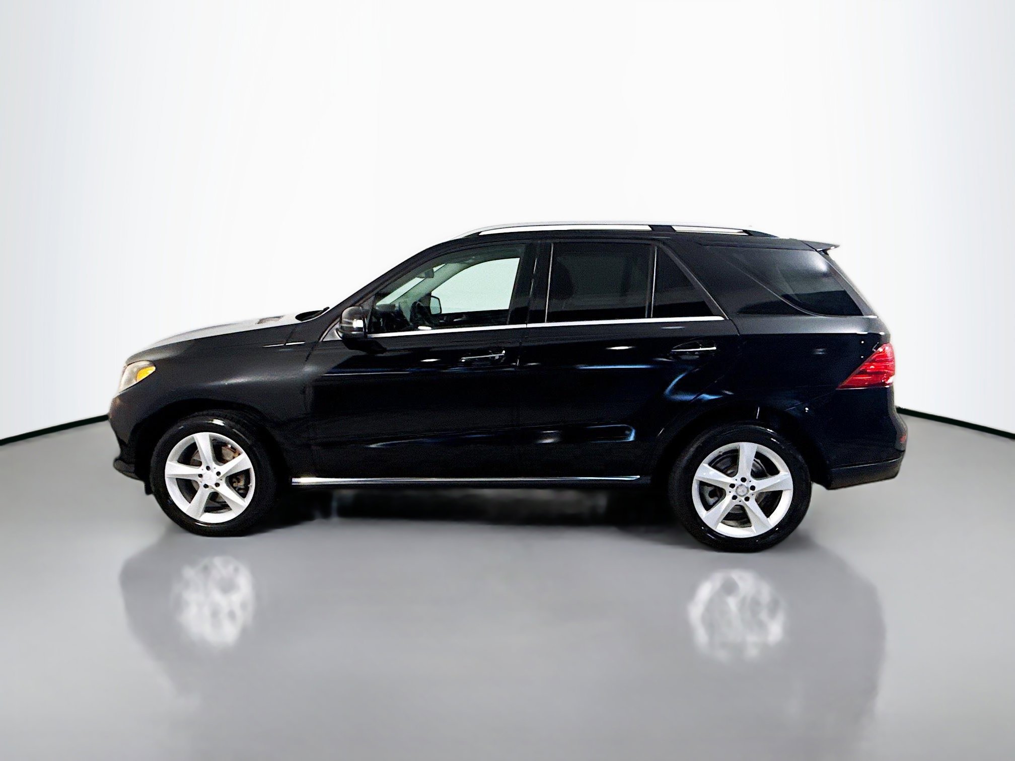 Used 2016 Mercedes-Benz GLE 350 image 6