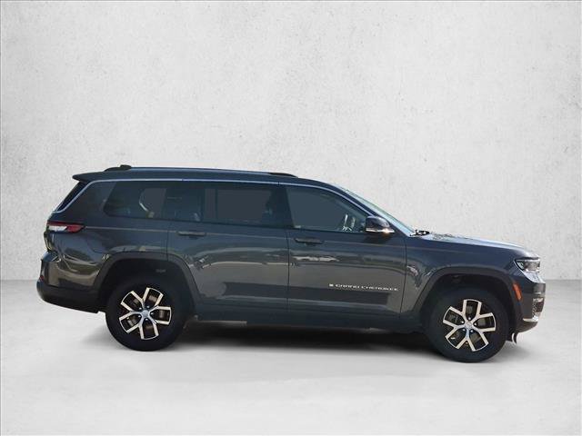 Used 2023 Jeep Grand Cherokee L Limited RWD image 4