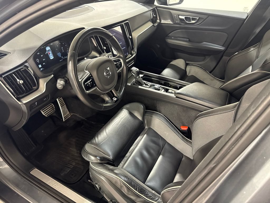 Used 2019 Volvo S60 T6 R-Design AWD/4WD image 18