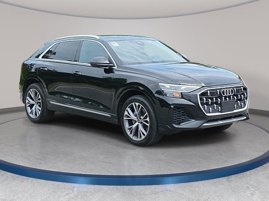 Used 2024 Audi Q8 Premium Plus AWD/4WD image 3