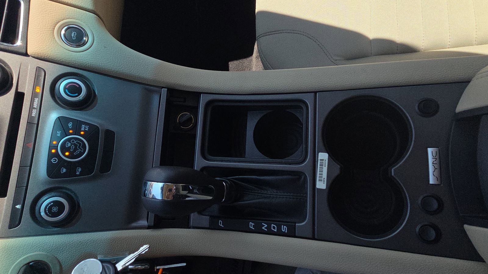 Used 2018 Ford Taurus SE FWD image 33