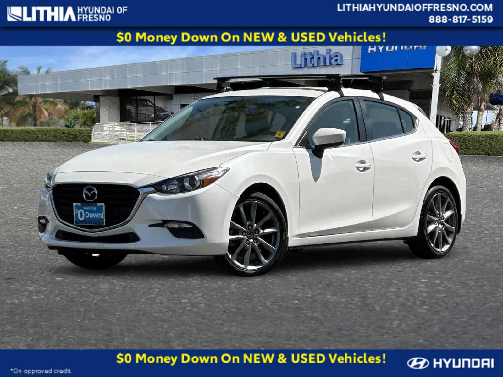 Used 2018 MAZDA MAZDA3 Touring FWD image 1