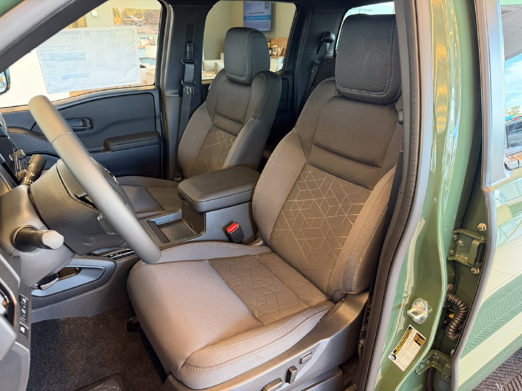 New 2027 Nissan Frontier SV w/ SV Convenience Package AWD/4WD image 13